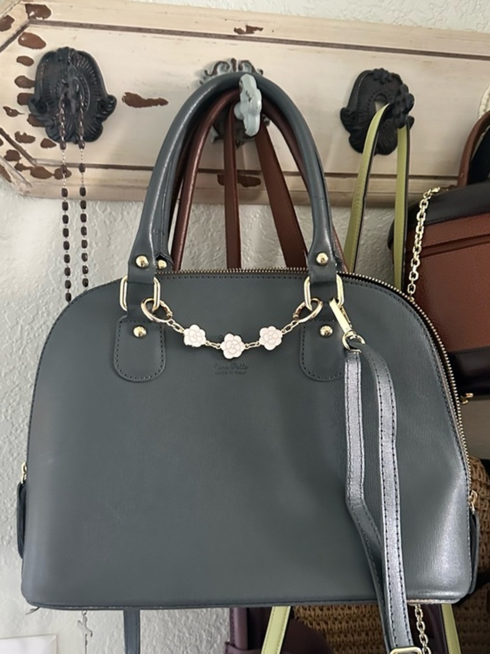 Vera Pelle Made in Italy Dome Satchel Handbag With Crossbody Strap